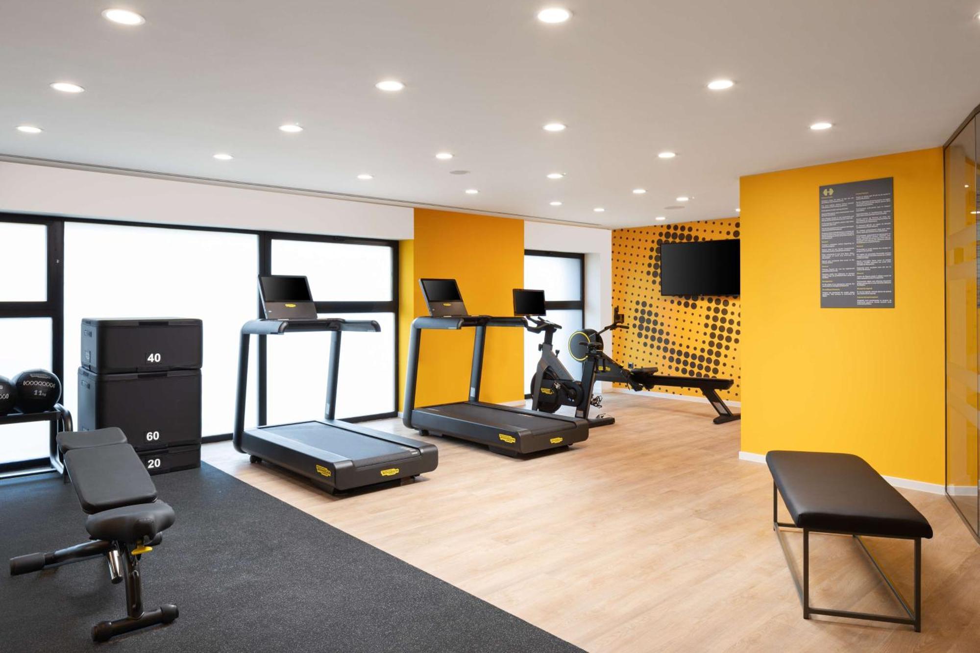 Hampton By Hilton Târgu-Mureş מראה חיצוני תמונה